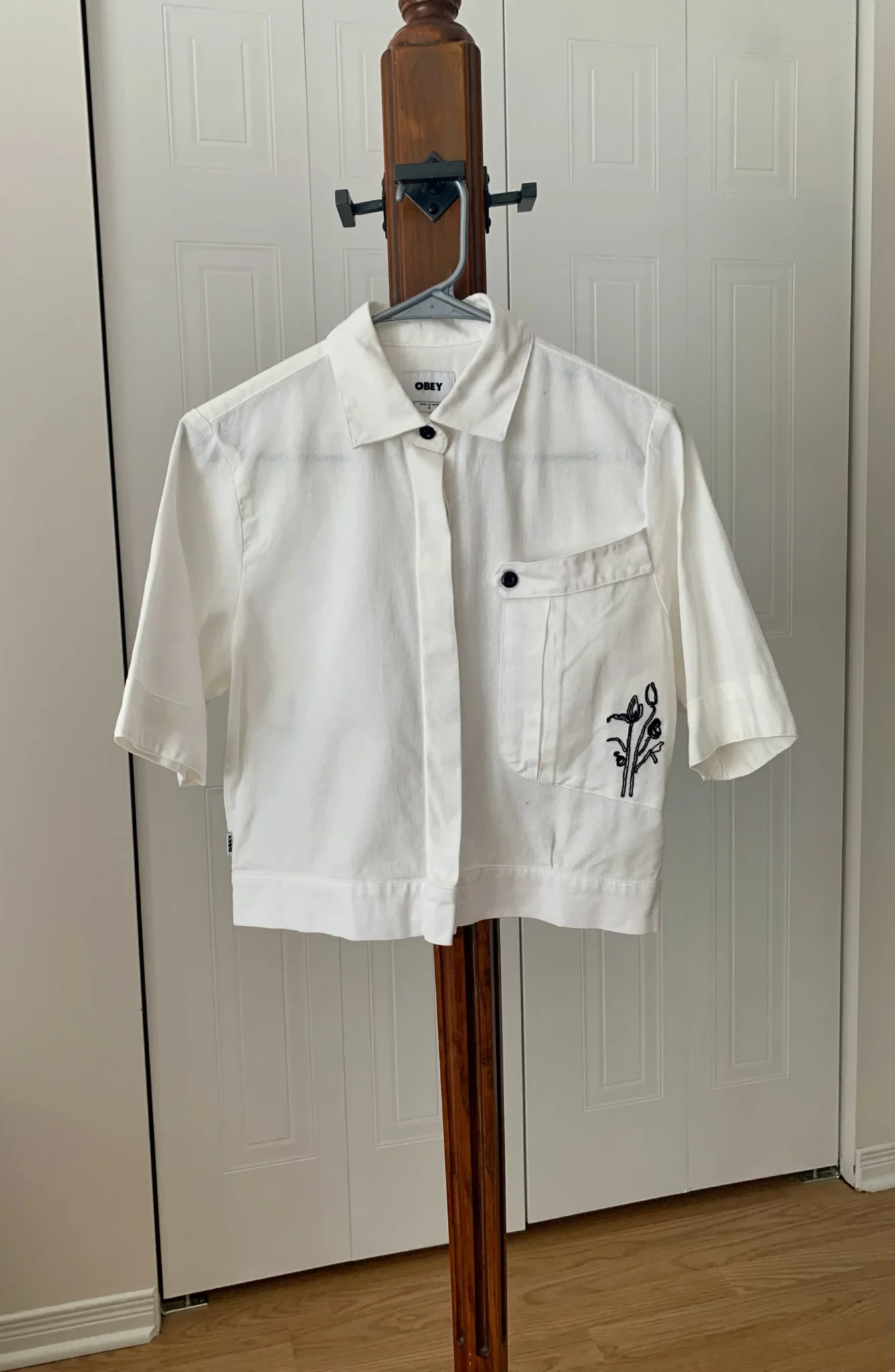 Image for Chemise à manches courtes Obey avec détails contrastants