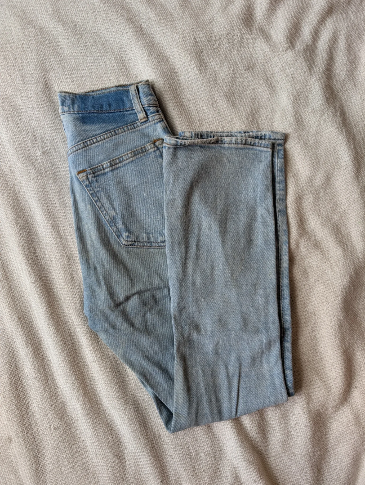 Featured image for Jeans Abercrombie Curve Love bleu pâle