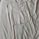 Featured thumbnail for Haut moulant avec épaules dégagées
