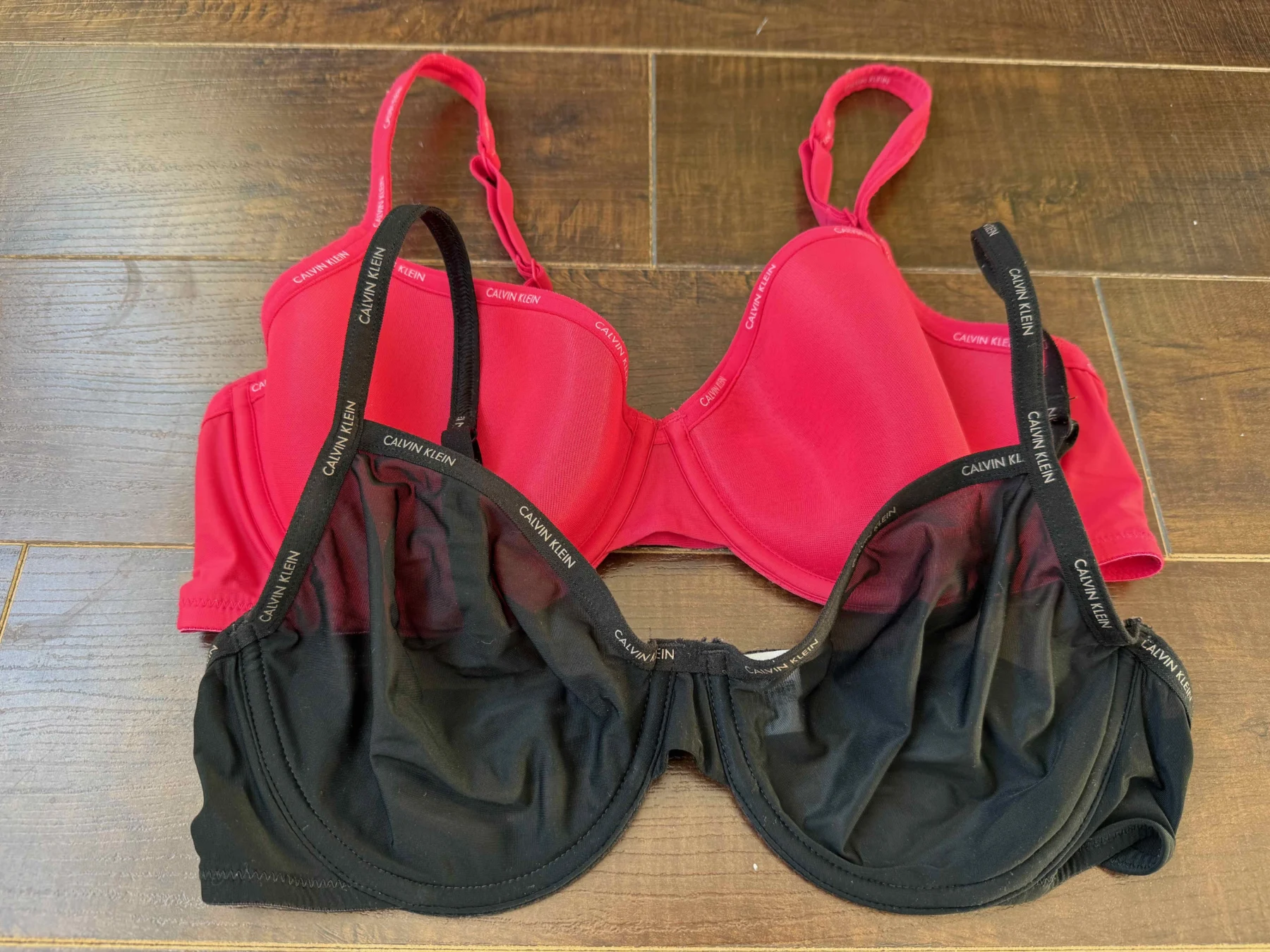 2 brassières Calvin Klein 36C + 36B Calvin Klein seconde main