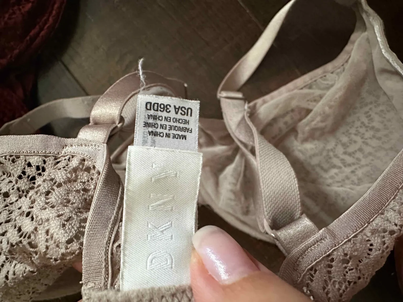 Image for 2 brassières DKNY Taille 36DD et 38C