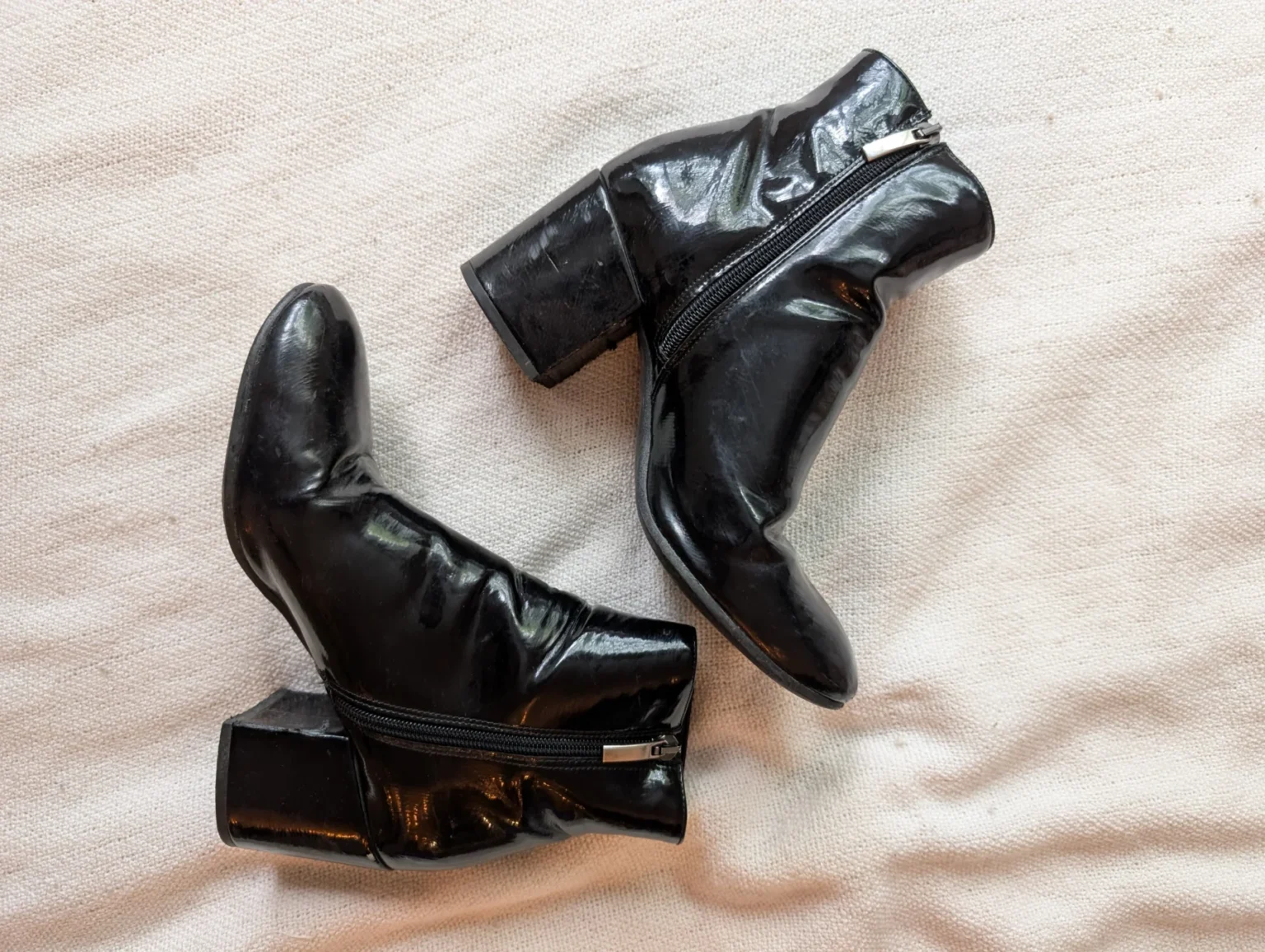 Image for Bottines en cuir vernis