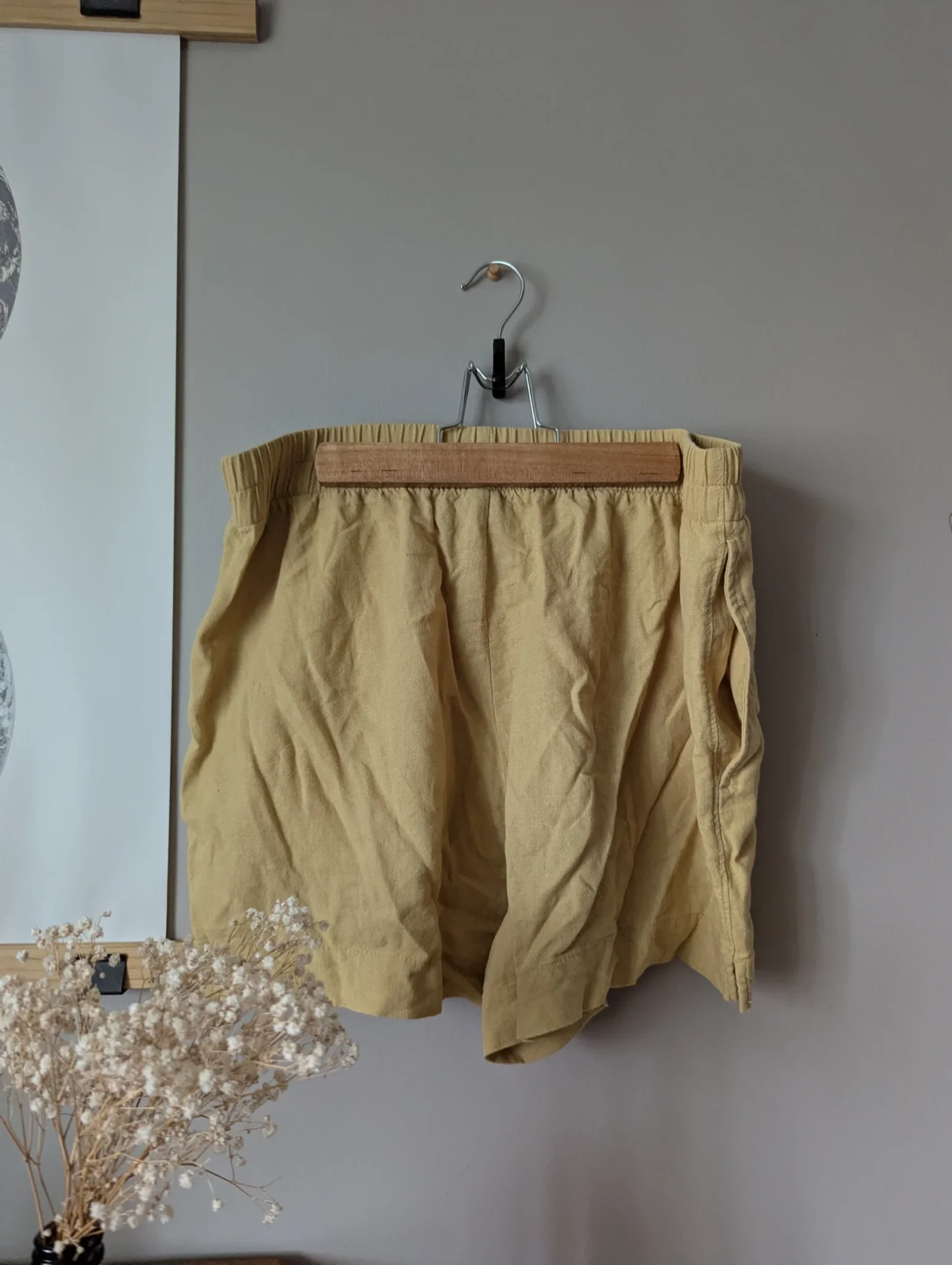 Image for Linen shorts
