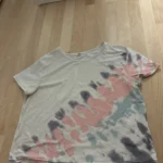 Featured thumbnail for T-shirt court
