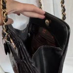 Thumbnail for Magnifique sac à main vintage chic années 90 croco