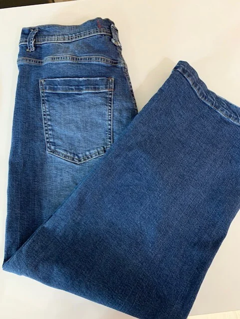 Featured image for Jean jambes larges 5 poches