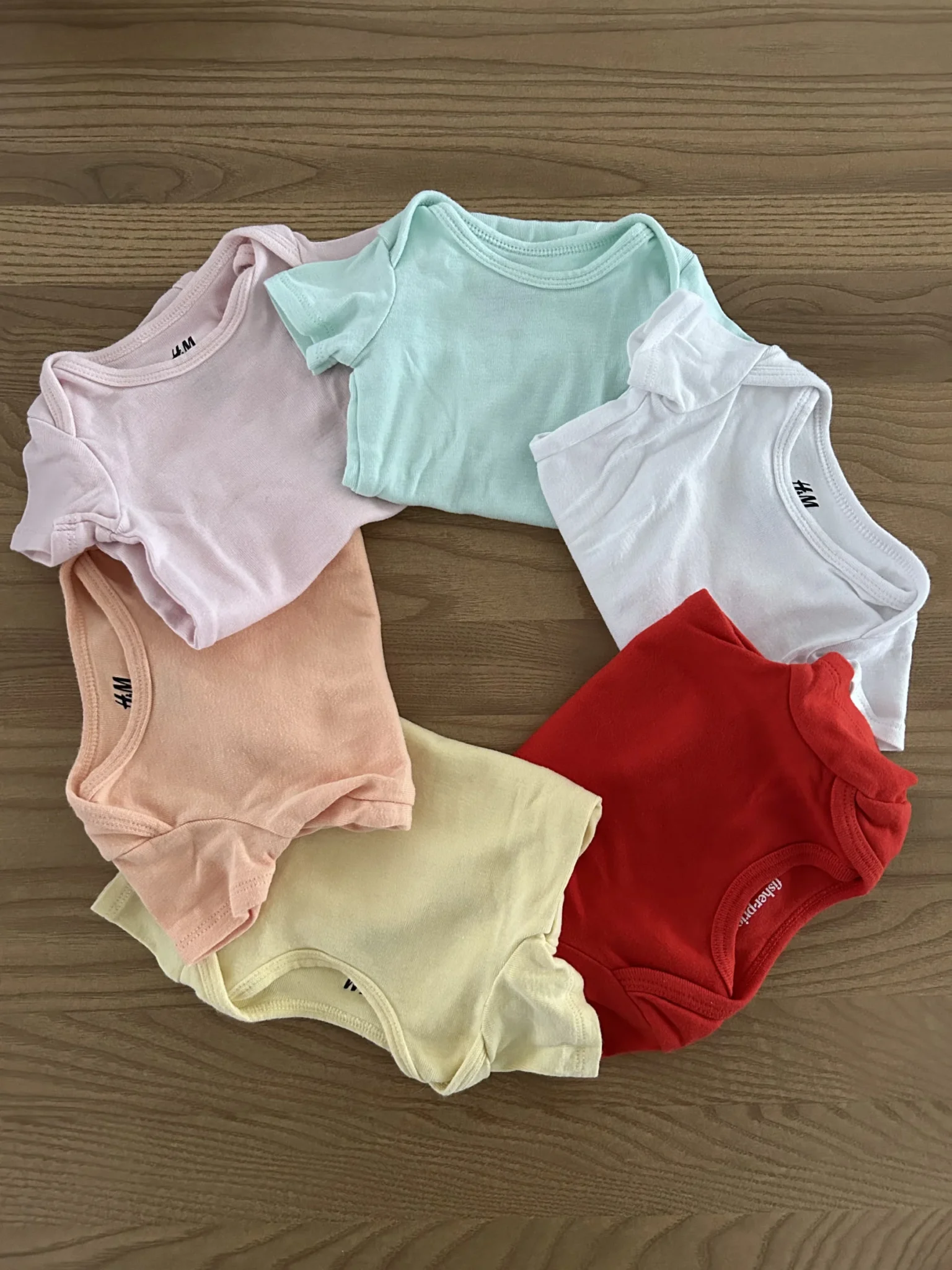 Featured image for ☀️ Lovely set of 6 bodysuits for 1–2 months