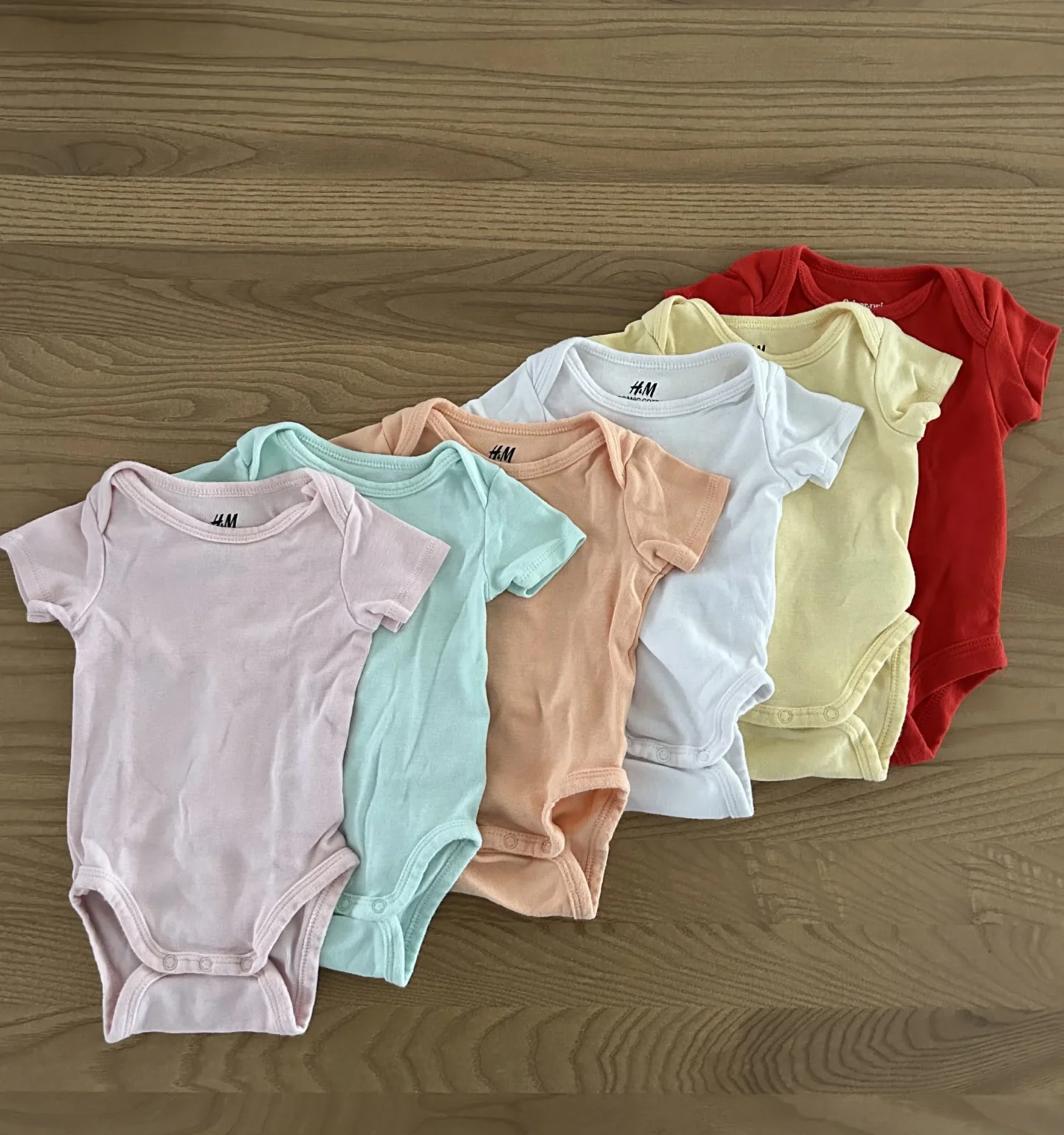 Image for ☀️ Lovely set of 6 bodysuits for 1–2 months