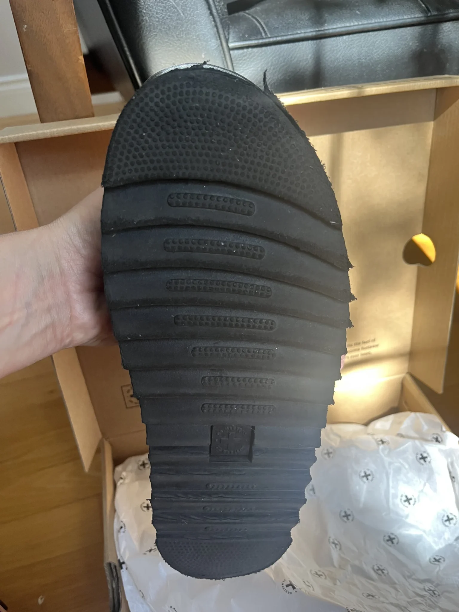 Image for Sandales plate-forme Doc Martens Voss II