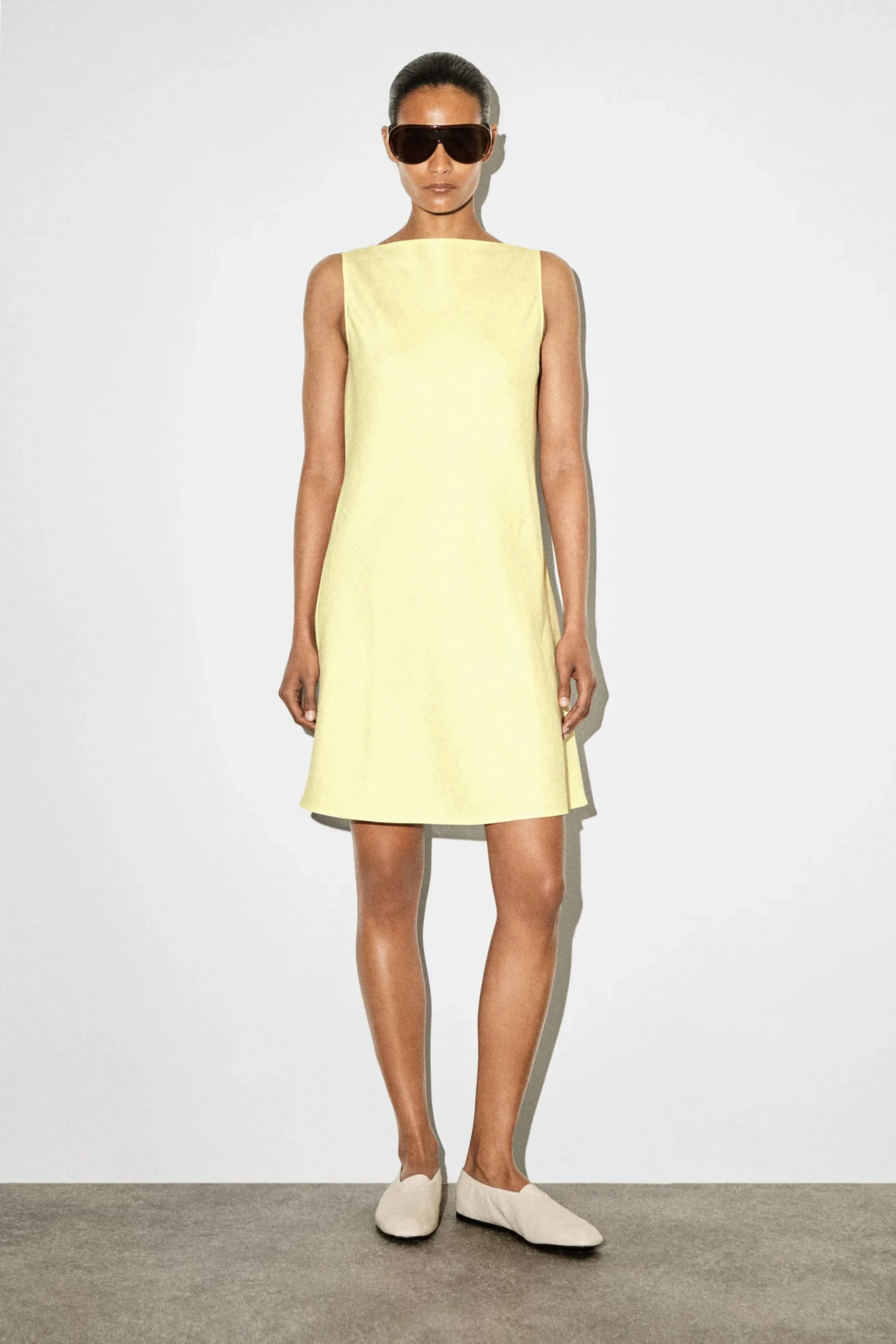 Robe COS jaune pale en lin COS seconde main