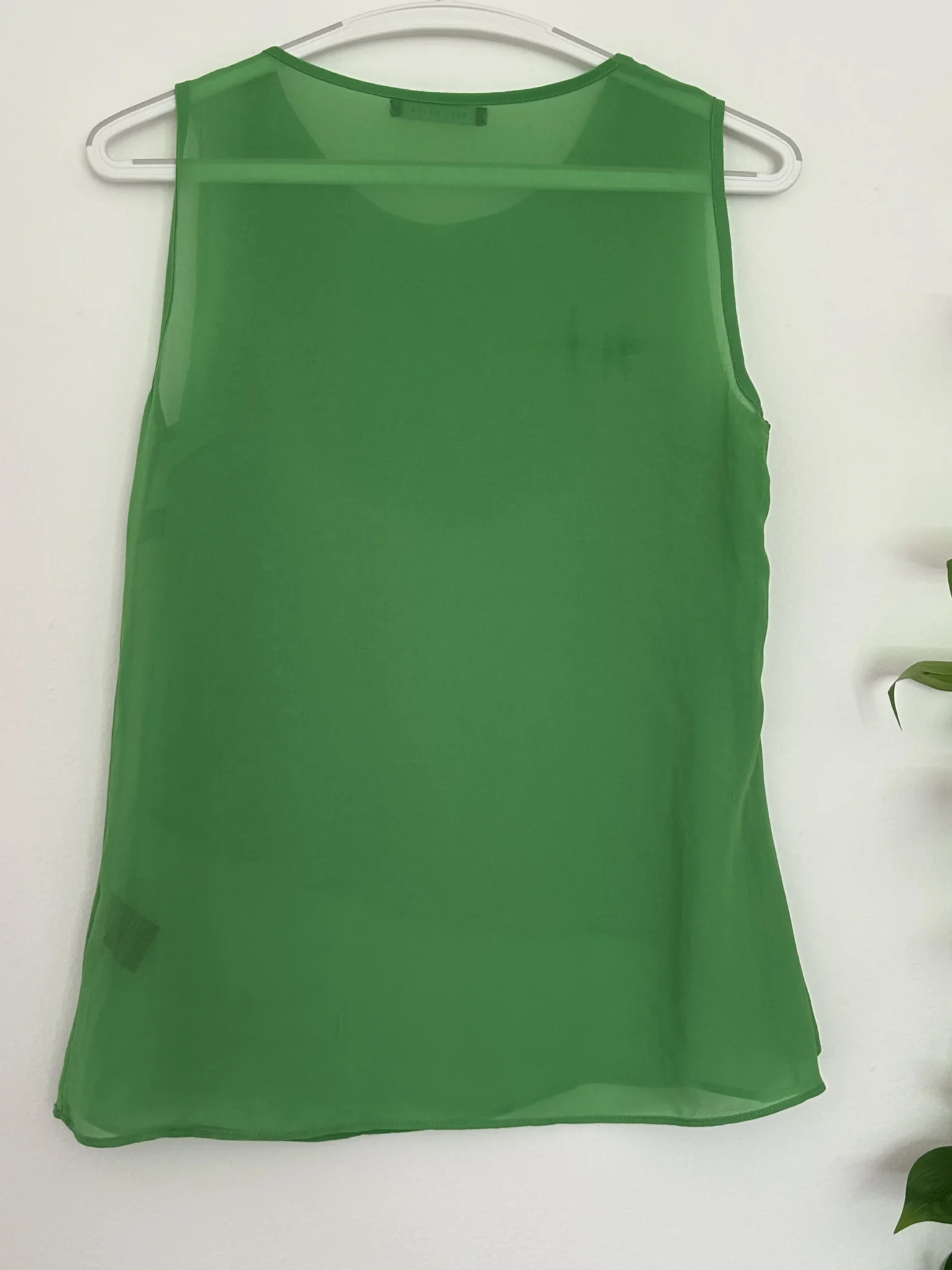 Image for Haut vert à volant asymétrique - Suzy Shier