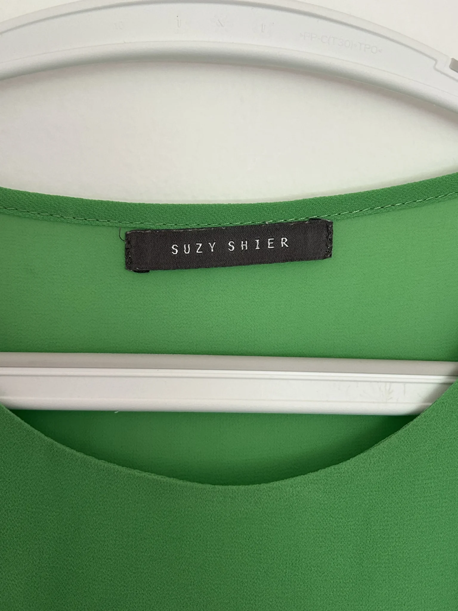 Image for Haut vert à volant asymétrique - Suzy Shier