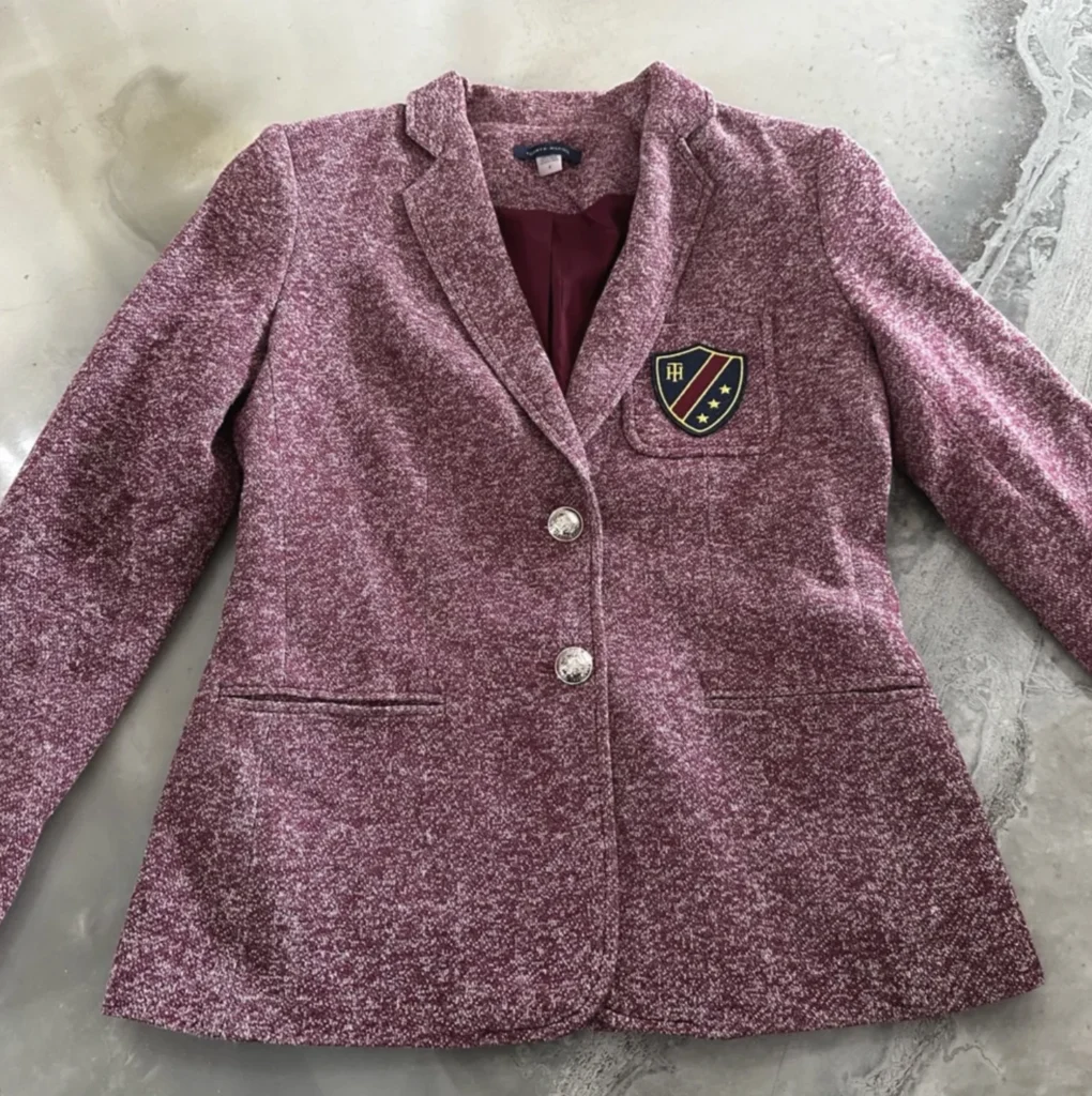Featured image for Superbe veston taille 4 - parfait pour l'automne