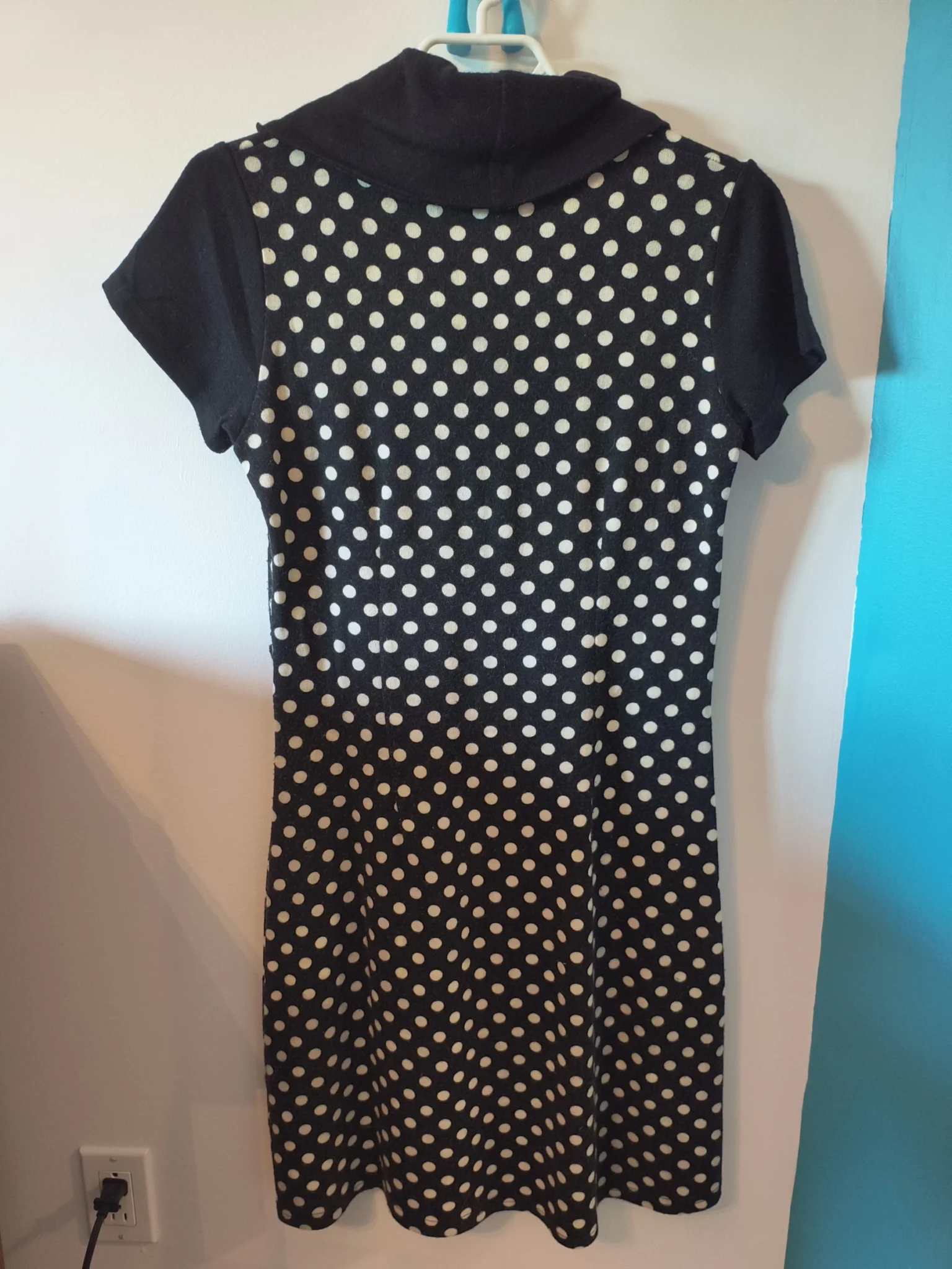 Image for Robe courte à pois noire et blanche - San Francisco