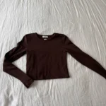 Featured thumbnail for Chandail Aritzia