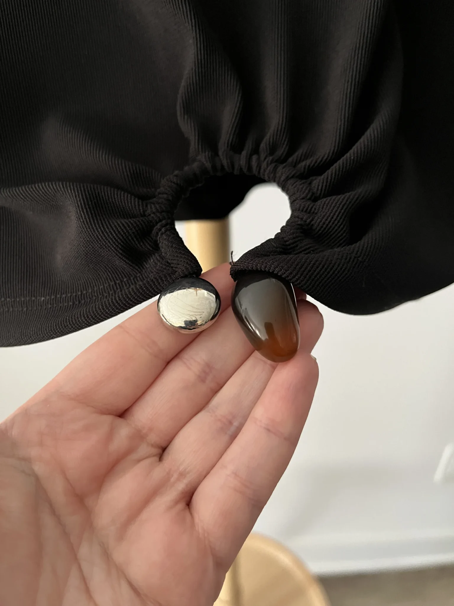 Image for Haut bedaine noir avec accessoire