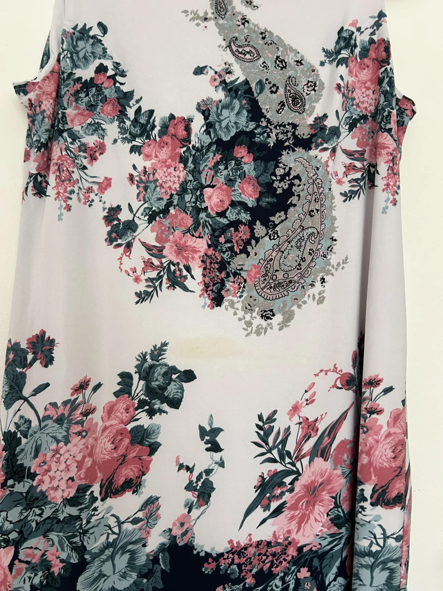Image for Robe mi-longue sans manches blanche à motifs floraux