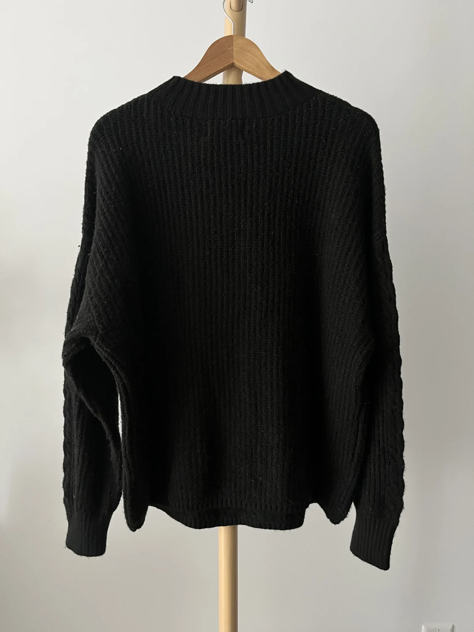 Image for Chandail tricot noir