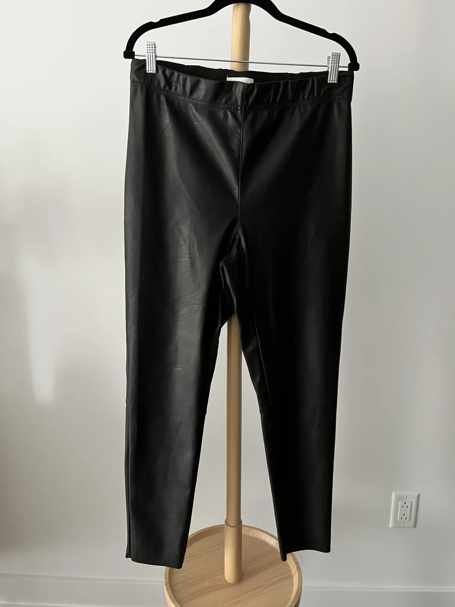 Featured image for Leggings similicuir noir