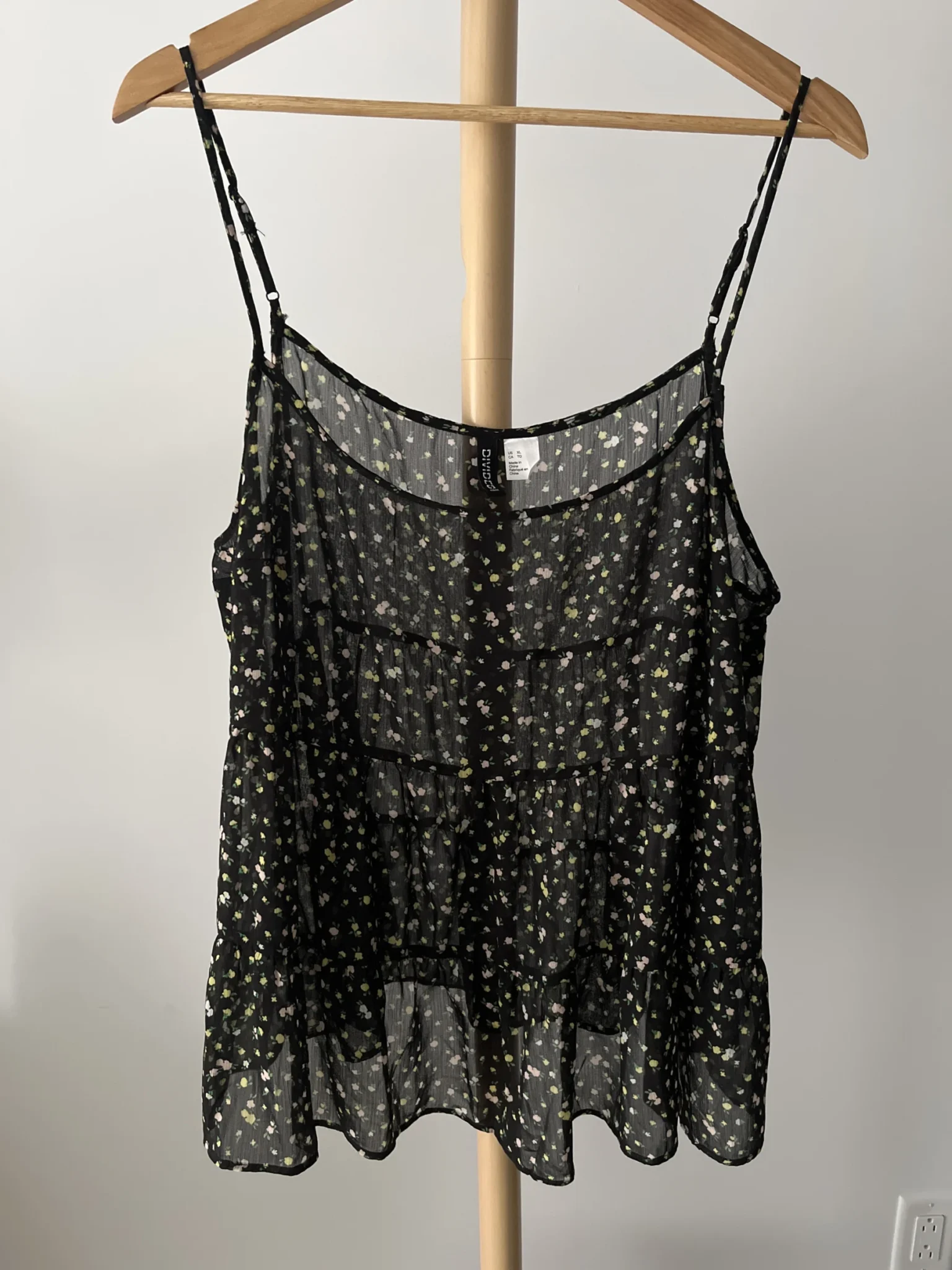 Featured image for Camisole paysanne transparent florale