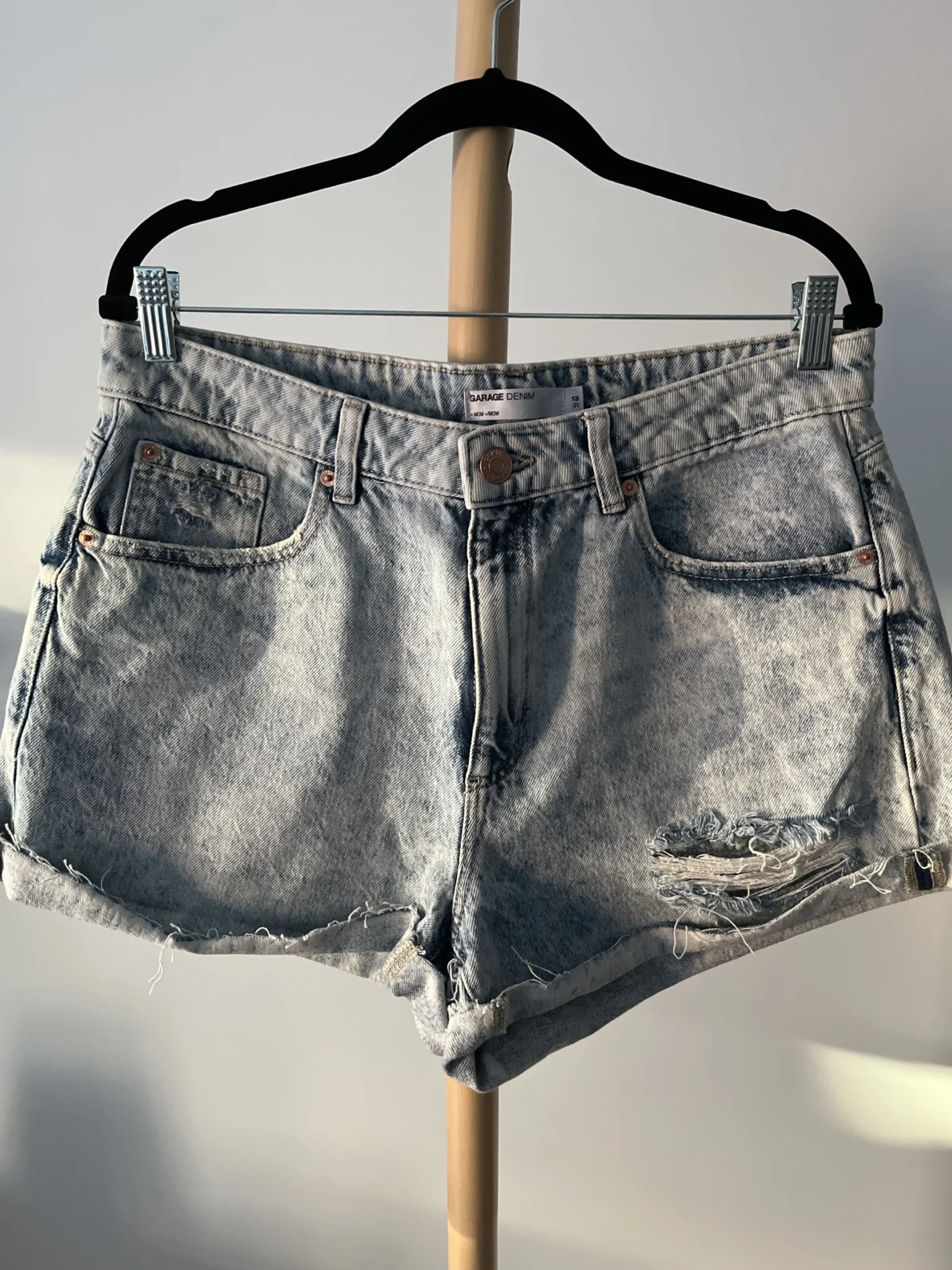 Featured image for Shorts en denim