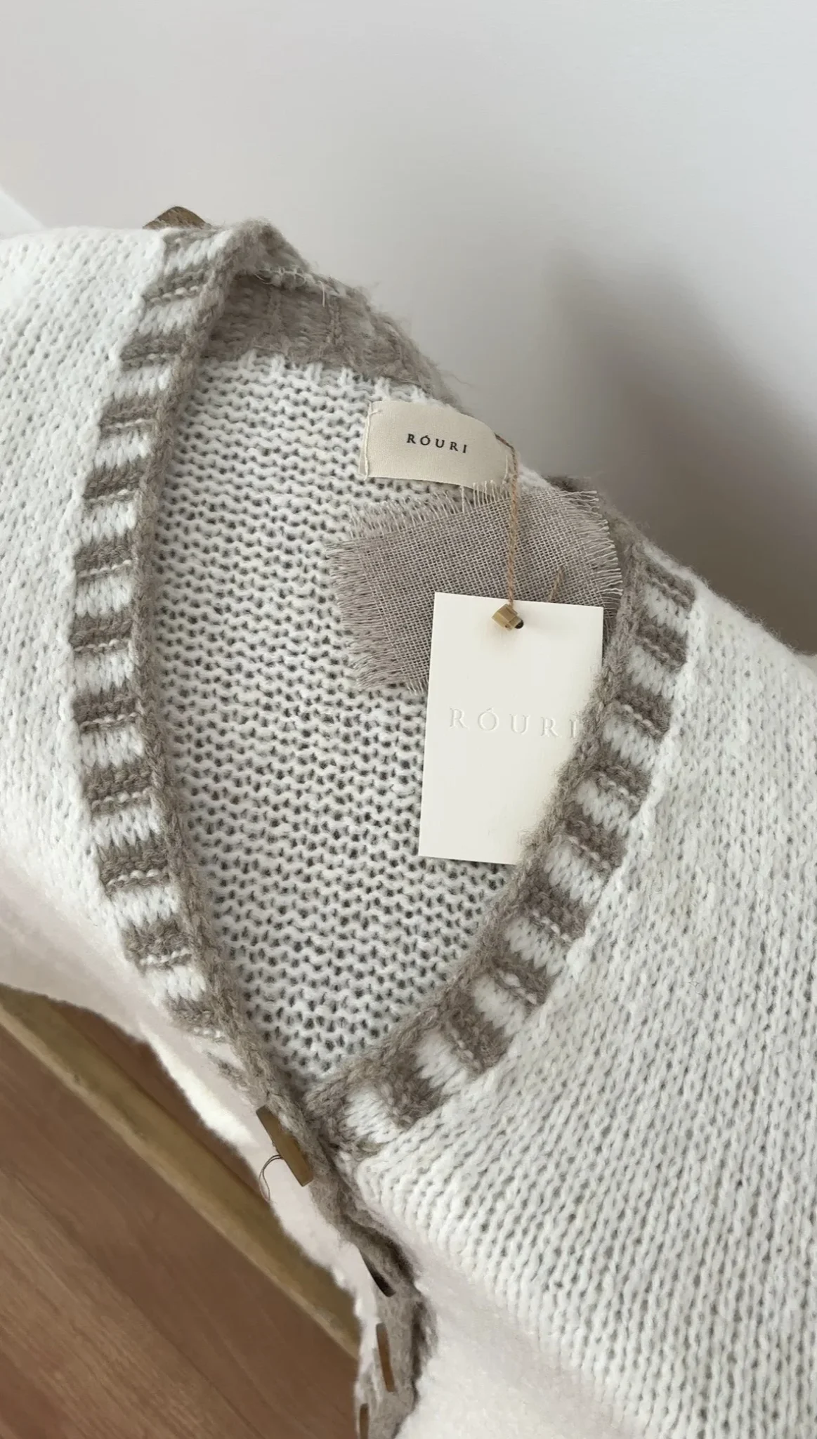 Image for Cardigan Rouri
