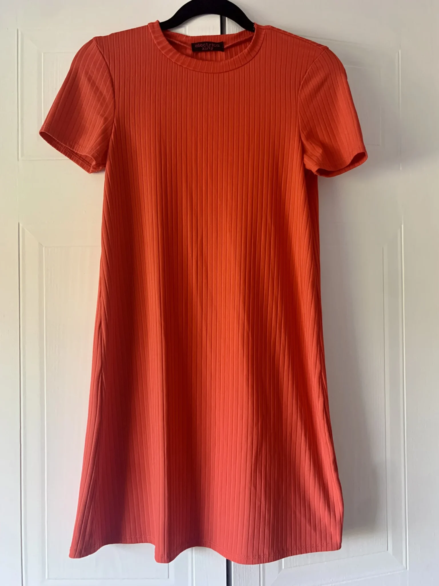 Featured image for Petite robe rouge/orangé
