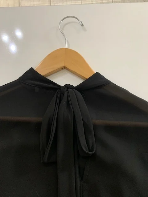 Image for A bold dress, tunic or blouse