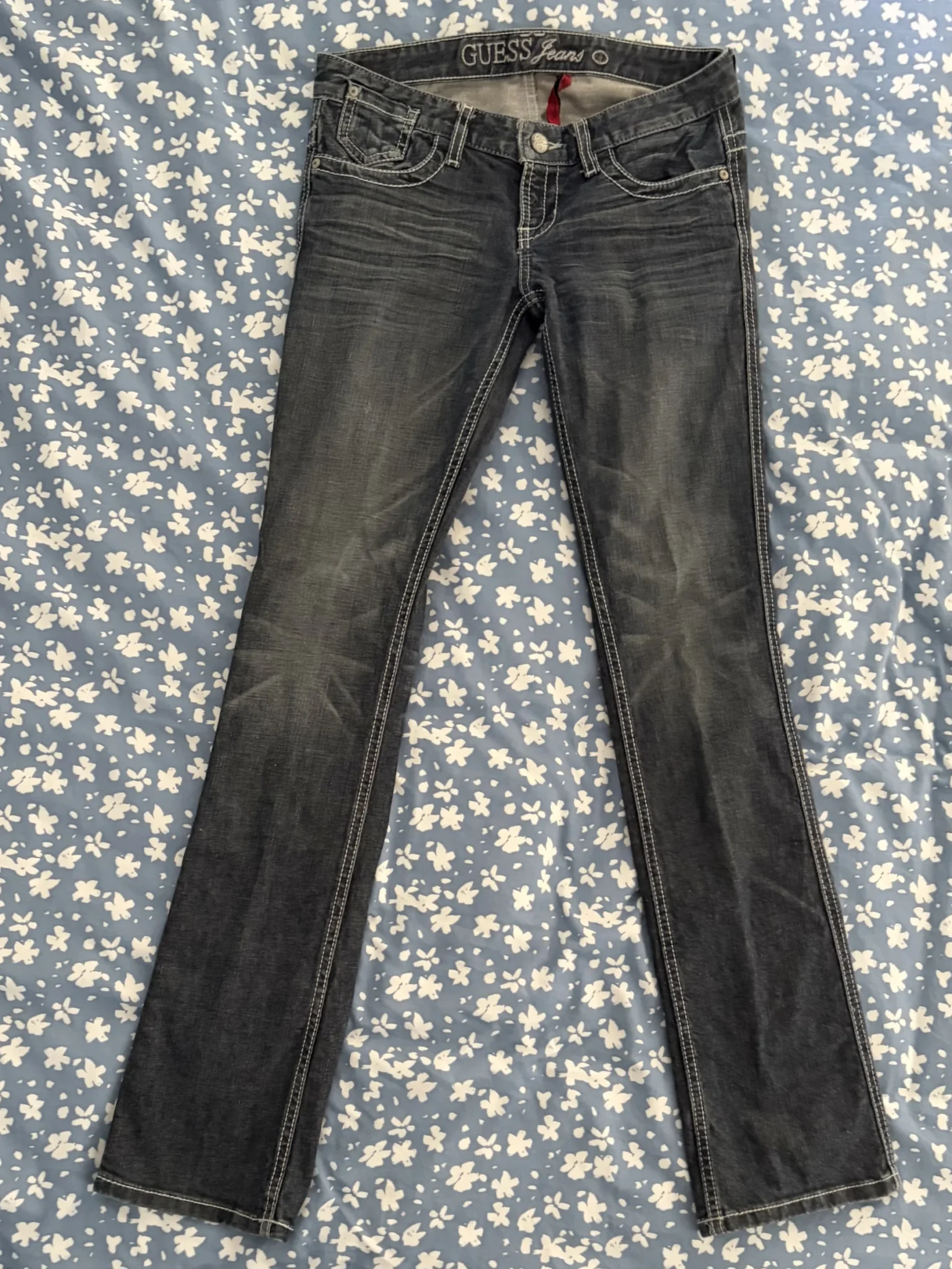 Image for Jeans GUESS motif poches superbe