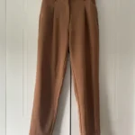 Featured thumbnail for Pantalon tailleur brun caramel  🤎
