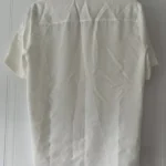 Thumbnail for Chemise satinée couleur crème