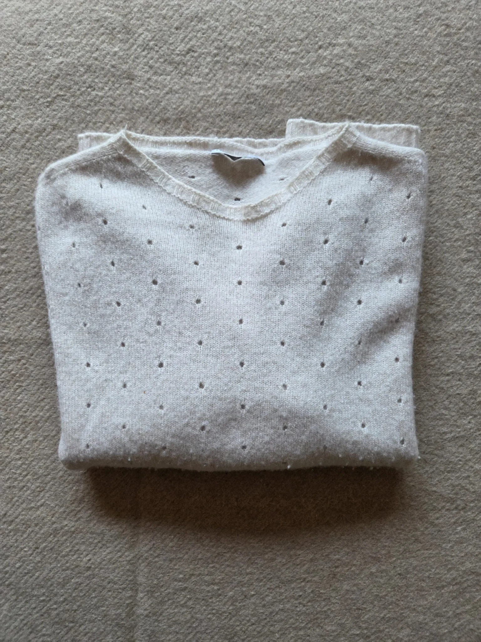 Image for A beautiful HUBERT GASSER jumper in a wool blend
