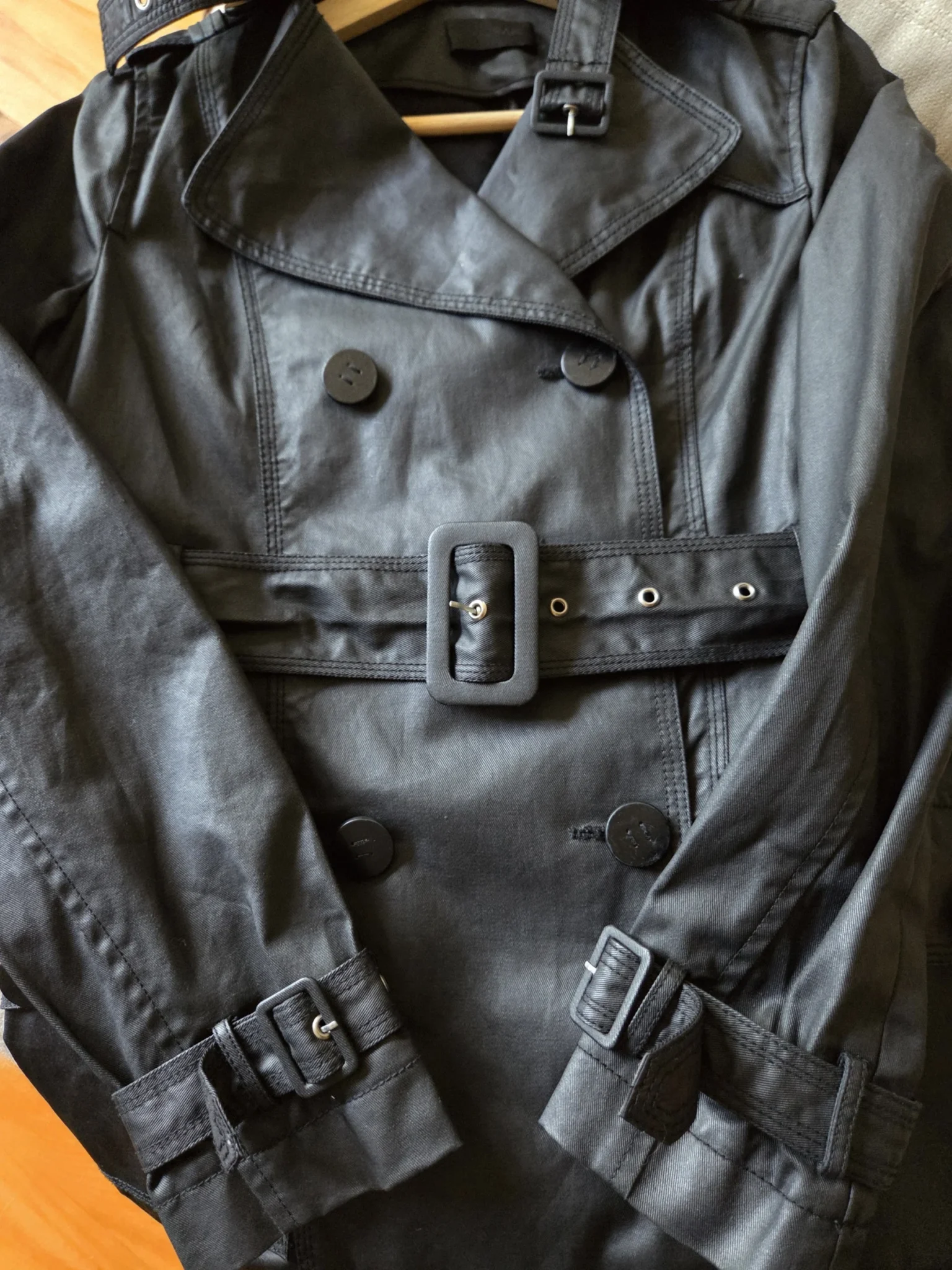Image for A stunning black Rudsak trench coat