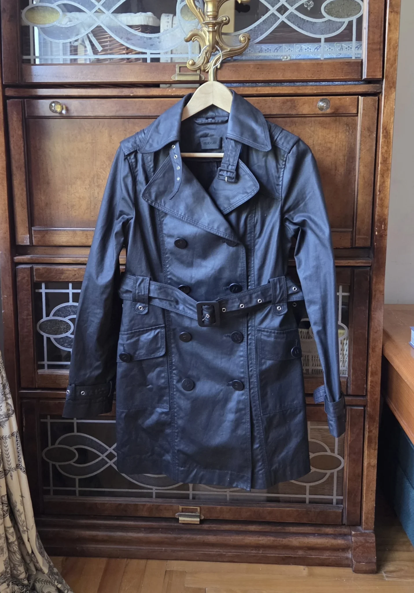 Image for A stunning black Rudsak trench coat