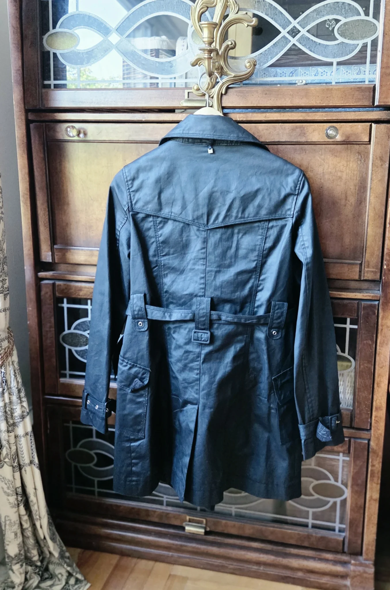 Image for A stunning black Rudsak trench coat