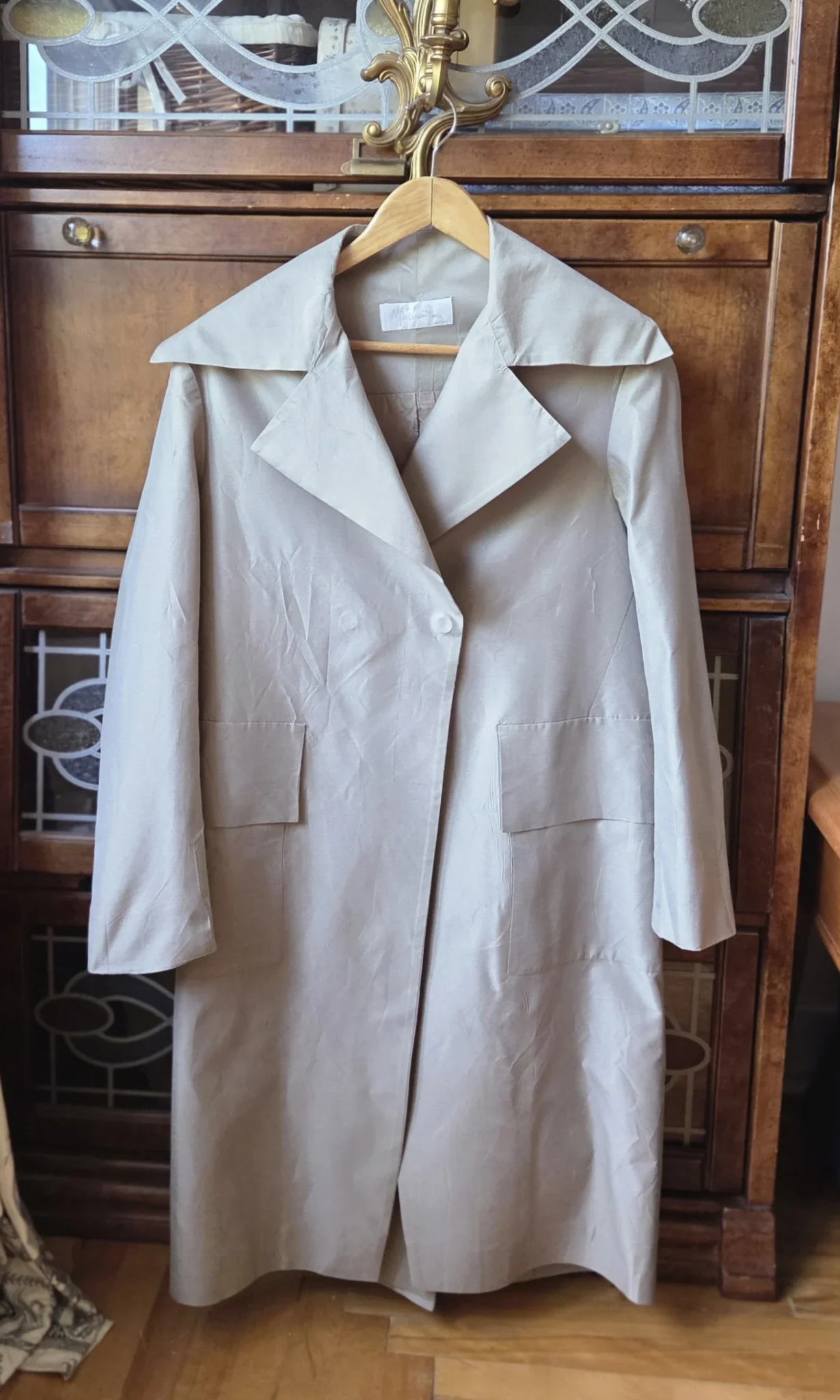 Image for Elegant Marie Saint Pierre trench coat