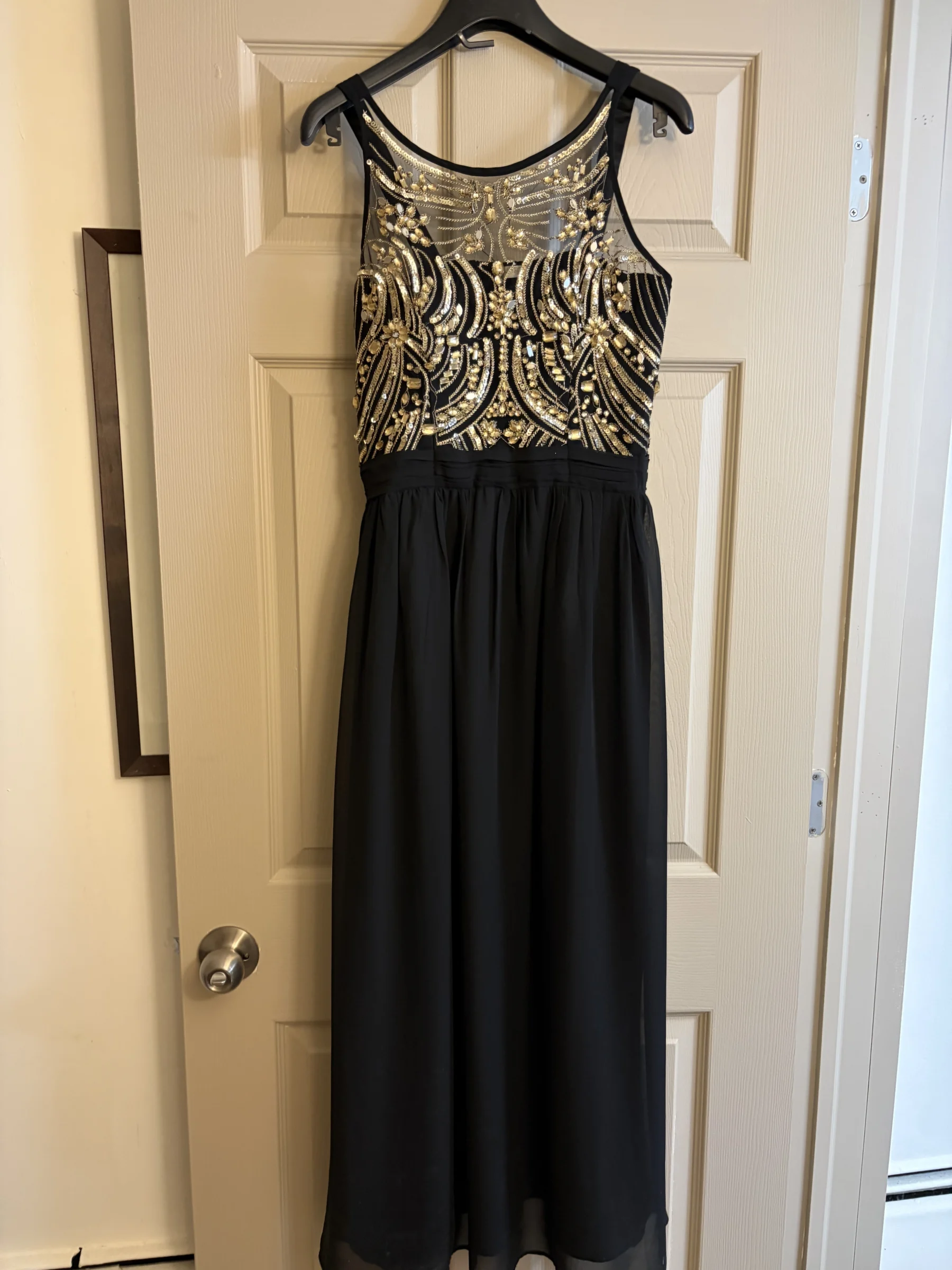 Robe de soirée Noire et Dorée strass perles *Autre seconde main
