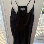 Featured thumbnail for Camisole Noire Fluide avec Paillettes