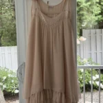 Featured thumbnail for Robe bohème fluide à sequins Pimkie – Taille M (38) – Nude/Champagne