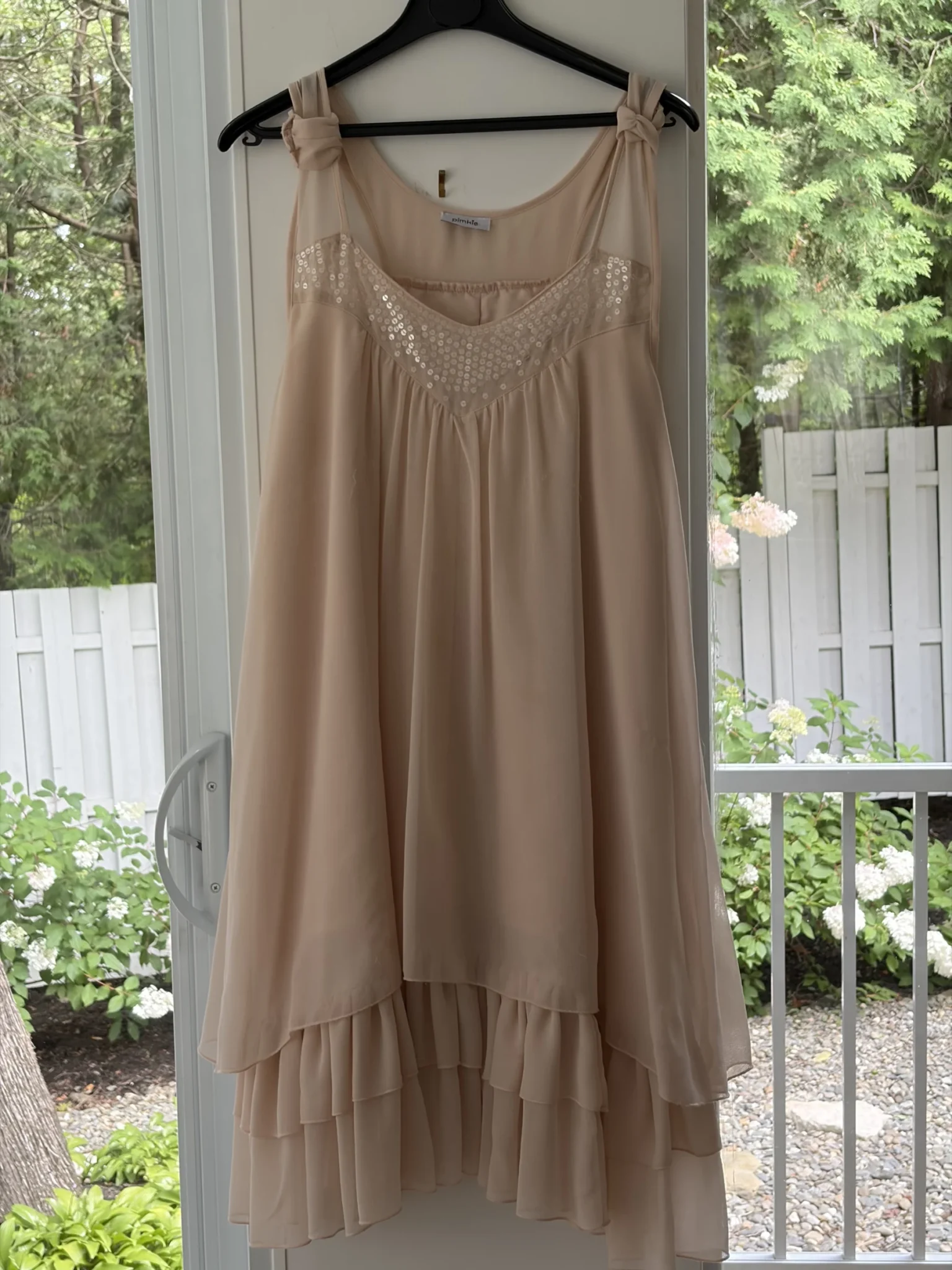 Featured image for Robe bohème fluide à sequins Pimkie – Taille M (38) – Nude/Champagne