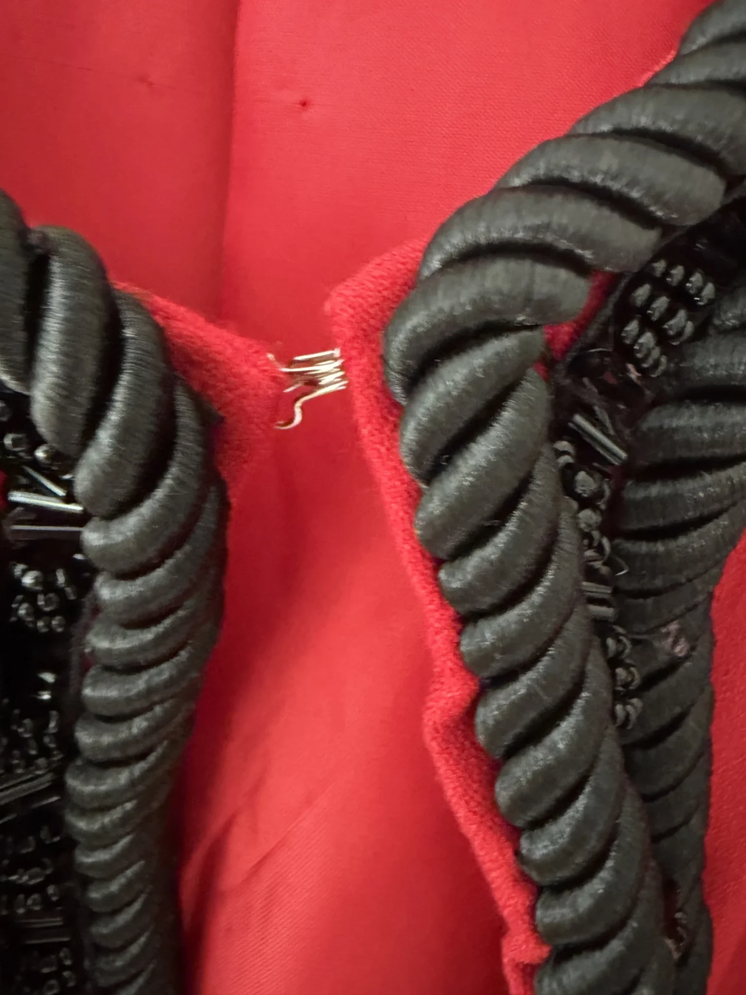 Image for [NEUVE] Veste Structurée ETHINA Rouge & Galon Torsadé Noir