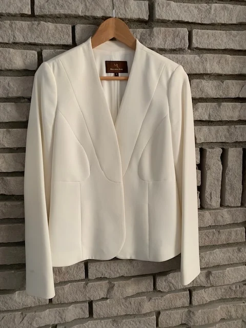 Featured image for Melanie Lyne’s stylish jacket