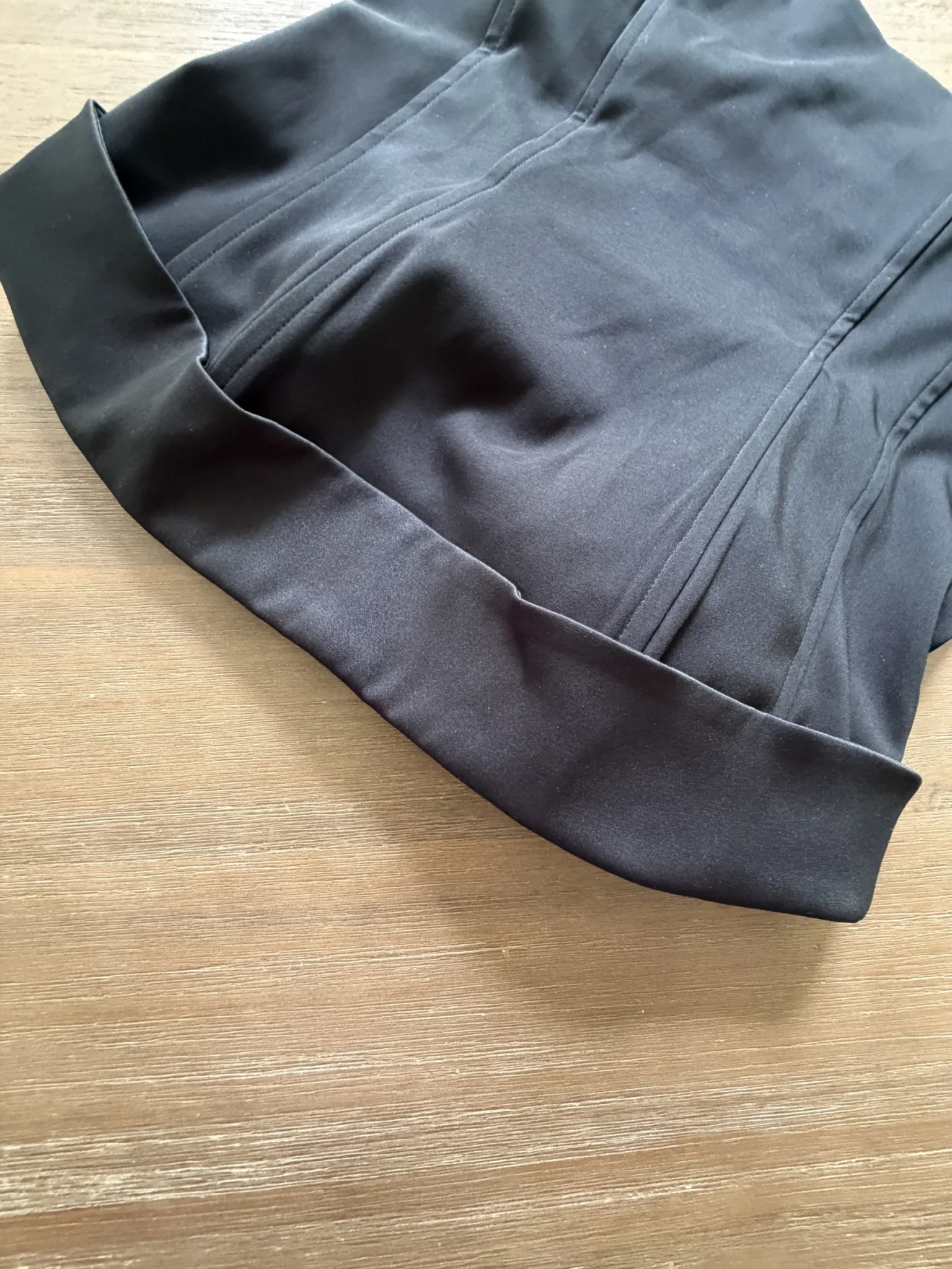 Image for Haut Bustier Corset Noir Structuré à Revers Drapé Comme neuf