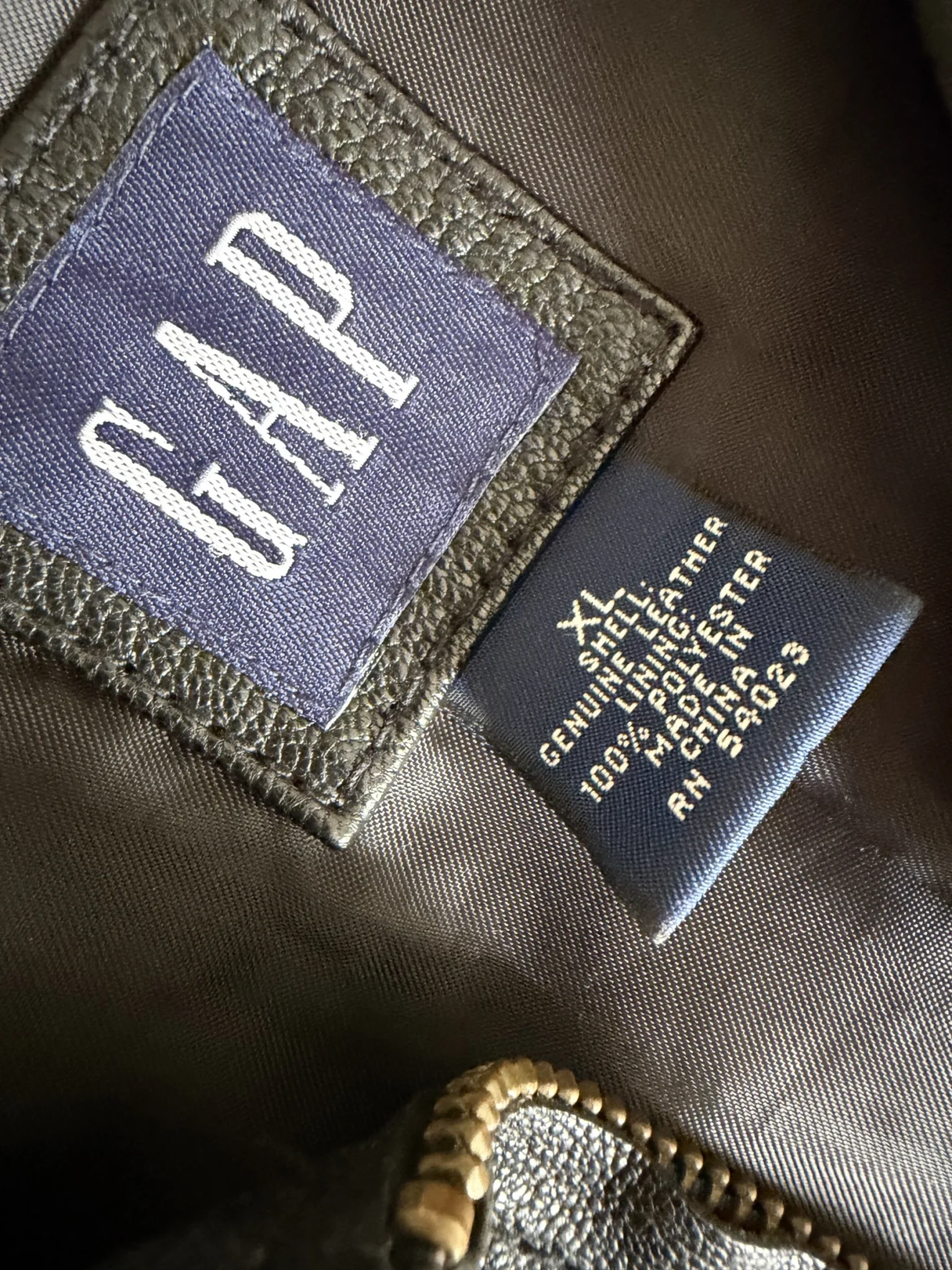 Image for [NEUVE] Veste en Cuir Véritable GAP Noir Nouveau avec les étiquettes