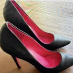 Featured thumbnail for Escarpins Noirs Texturés QUEEN VIVI Intérieur Fuchsia / Pointure 7.5 (38) Nouveau avec les étiquettes