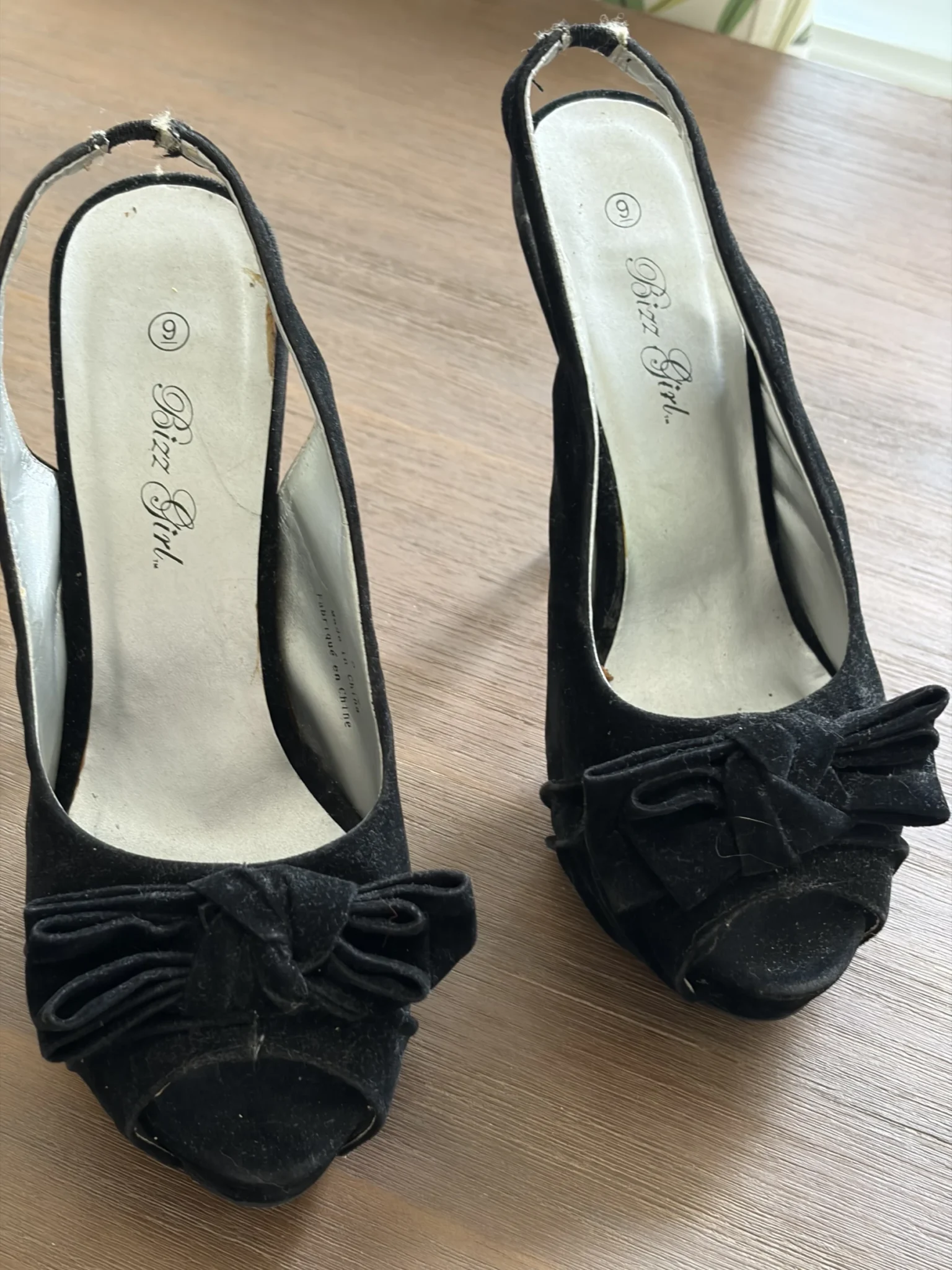 Image for Sandales talons hauts suède noir à noeud Bizz Girl – Taille 9