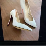 Featured thumbnail for Escarpins de Luxe Blancs Style Semelle Rouge / NEUF Pointure 7.5 (38)