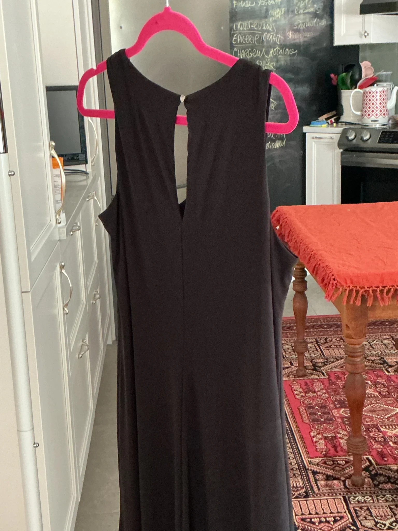 Image for Robe noire neuve de chez Laura ( trop petite)