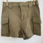 Featured thumbnail for Short kaki cargo