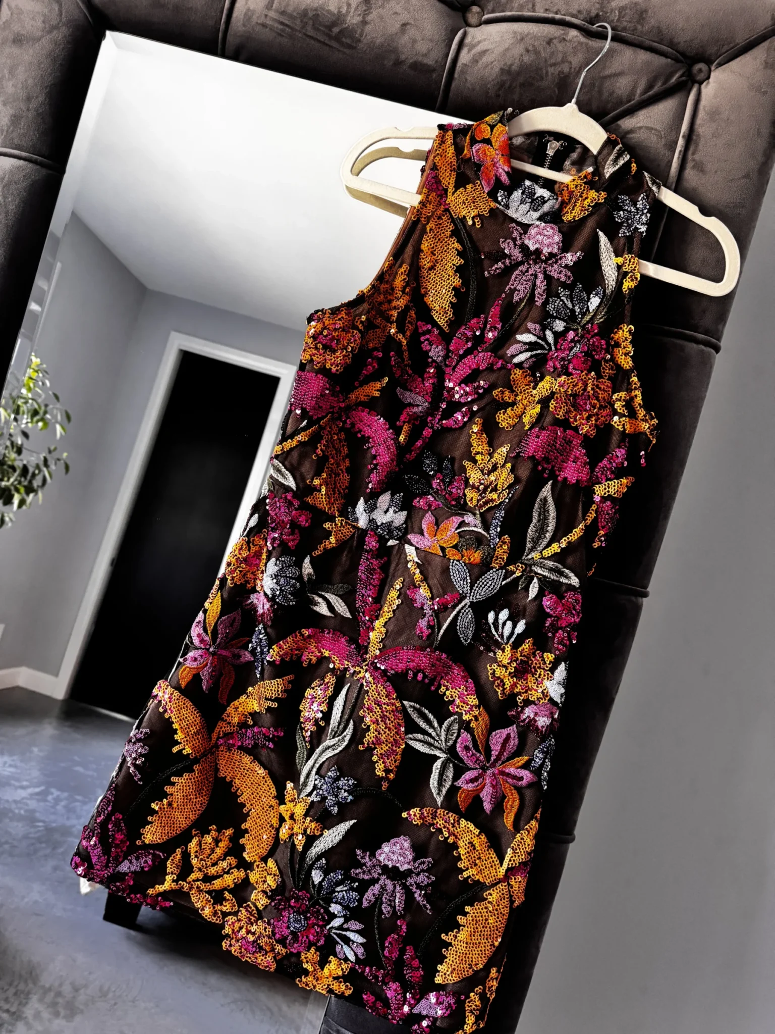 Featured image for Robe - Hello Molly - small